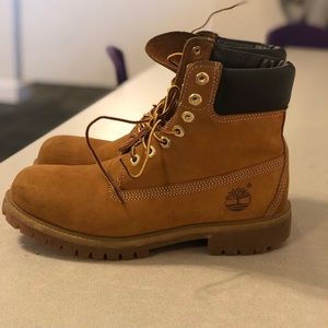 Men’s timberlands, used a couple times size 8